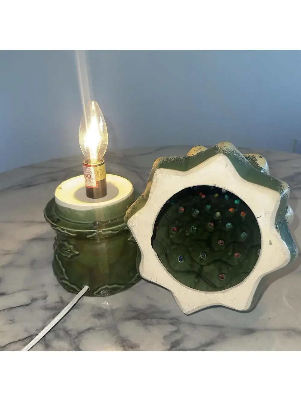Ceramic Christmas Tree Lamp Lighted Pinecone Multi Pegs OG Vintage 18